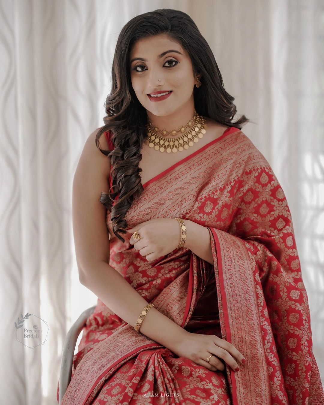 Smart Red Soft Banarasi Silk Saree With Arresting Blouse Piece