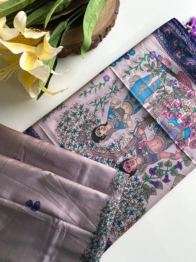 Stunner Lavender Kalamkari Printed Viscose Dola Silk Saree With Majesty Blouse Piece
